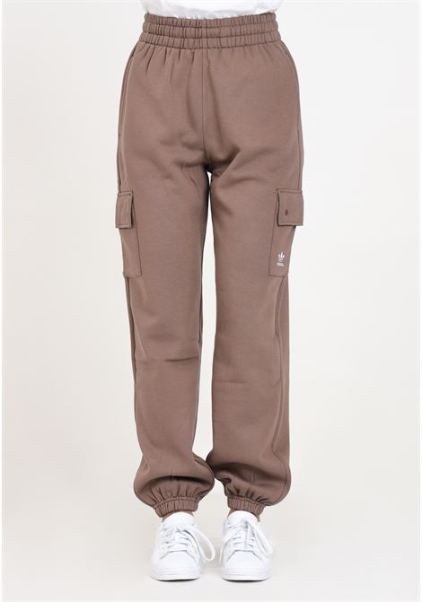 Essentials women's fleece cargo jogger pants in brown ADIDAS ORIGINALS | IR5909.